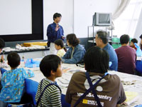 先生から作り方をききます