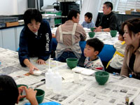 恐竜ふれあい教室「親子で化石のレプリカをつくろう！」のイメージ