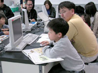 図鑑をみながらかいていきます