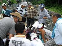 参加者集まって観察会です