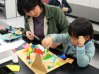 恐竜ふれあい教室「親子で恐竜折り紙のジオラマをつくろう！」のイメージ