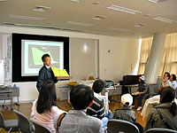 博物館セミナー「恐竜博物館の研究最前線！目覚めた大きな恐竜と小さな恐竜―勝山で発掘された恐竜化石―」のイメージ