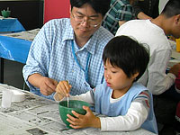 レプリカで使う石こうをつくります