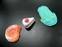 恐竜ふれあい教室「親子で化石の消しゴムをつくろう！」のイメージ