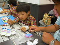 自由に色をぬってみましょう