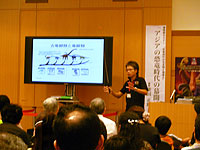 参加者多数のため、ガイダンスルームで開催