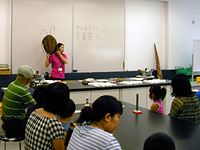 恐竜ふれあい教室「親子で化石の消しゴムをつくろう！」のイメージ