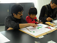 スケッチを元に恐竜画をかきます