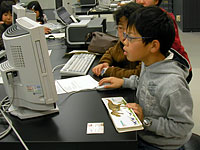 恐竜ふれあい教室「親子で恐竜年賀状をつくろう！」のイメージ