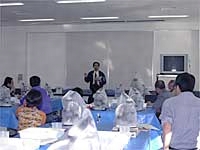 今日は研究手法を実地体験します