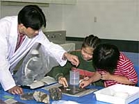 観察するための作業を行います