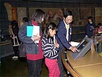 「対話式コンピュータ解説も活用できますよ」