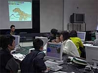 まず年賀状の恐竜をかきます