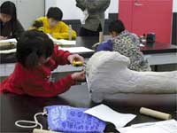 骨のあちこちの長さをはかったりもします。