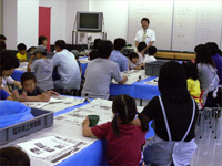 まずはじめに用意したたくさんの標本について説明します