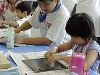 かたちを作ってから一生懸命みがきます