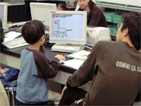 次は恐竜の絵をかきます