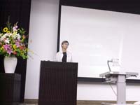 すばらしい標本のスライドを使った講演