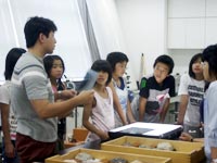 偏光顕微鏡に用いられる偏光板を紹介