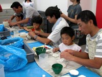 型をあわせる時は、しんちょうに。