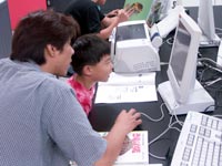 コンピュータ教室「コンピュータで恐竜をかこう！」のイメージ