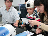 かっこいいい恐竜のシールができたね