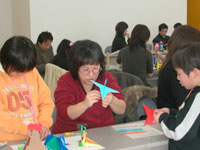 恐竜おりがみをみんなでおろう