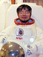 Photograh of Prof. KAWAKAMI, Shin-ichi