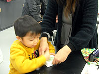 恐竜ふれあい教室「親子で化石の消しゴムをつくろう！」のイメージ