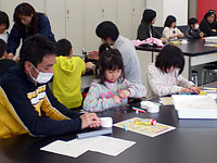 恐竜ふれあい教室「親子で化石の消しゴムをつくろう！」のイメージ