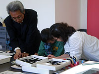 いろいろな鉱物を観察します