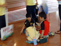 野外観察会「街の中の化石探検」のイメージ