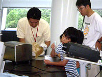 キーホルダーにしあげていきます。