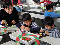 恐竜ふれあい教室「親子で恐竜クリスマスリースをつくろう！」のイメージ