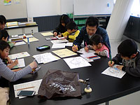 まず好きな絵にぬり絵をしていきます。