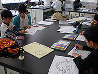 恐竜ふれあい教室「親子で恐竜パズルをつくろう！」のイメージ