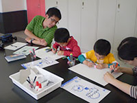 恐竜ふれあい教室「親子で恐竜メッセージボードをつくろう！」のイメージ