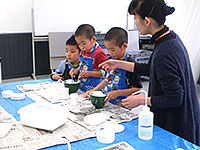 「せっこう」を「かた」にいれて…