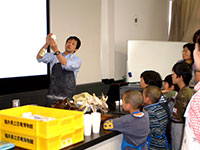 博物館自然教室「肉食の歯をくらべてみよう」のイメージ