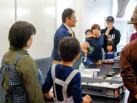 恐竜ふれあい教室「親子で化石のレプリカをつくろう！」のイメージ