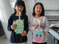 カメの甲らの色を模型に復元してみました。