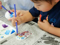 できたレプリカにすきな色をぬっていきます。