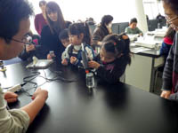 恐竜ふれあい教室「親子でスノードーム・アースをつくろう！」のイメージ