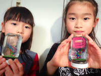 「とうめいな水だけど、雪がふるんだよ!」