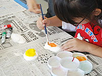 できたレプリカにすきな色をぬっていきます。