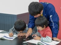 博物館自然教室「アンモナイトの形を調べよう」のイメージ