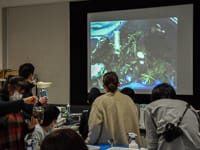 つくった恐竜の世界をたんけんします！