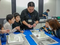 恐竜ふれあい教室「親子でスノードーム・アースをつくろう！」のイメージ