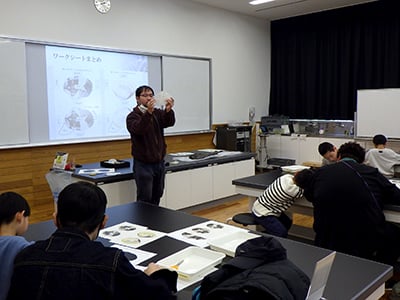 博物館自然教室「謎の化石を「折って」みる…！？」のイメージ