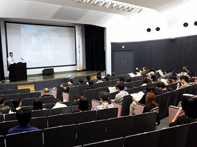 特別展講演会「タンバティタニスの発掘と研究～篠山層群の多様な生物～」のイメージ